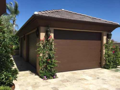 Modern garage with tile roof